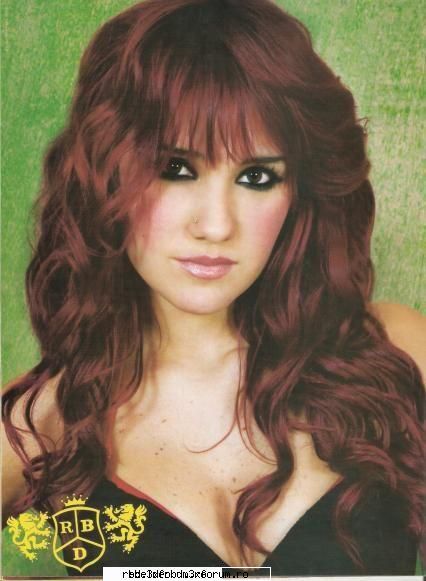dulce maria face striptis in concert poze cool cu anahi!!!